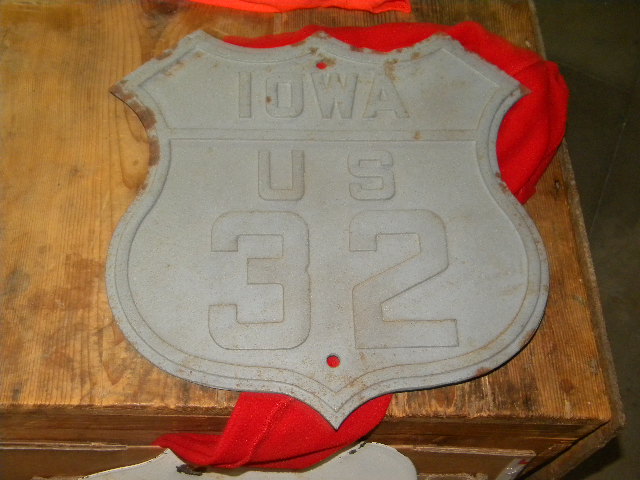 $OLD Iowa Cast Iron US Route 32 Shield Sign