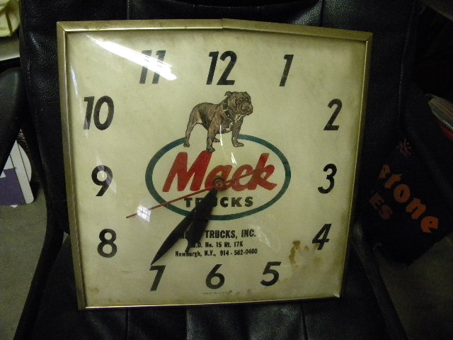 $OLD Original Mack Trucks Clock