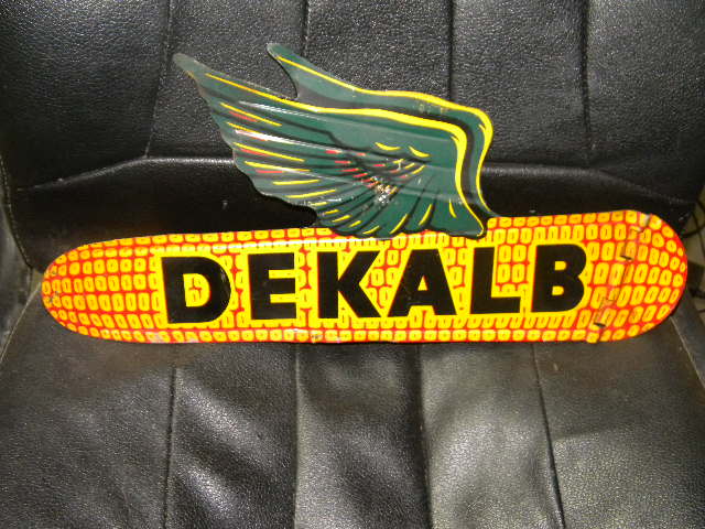 $OLD Dekalb Flying Corn Ear (weather vane) metal